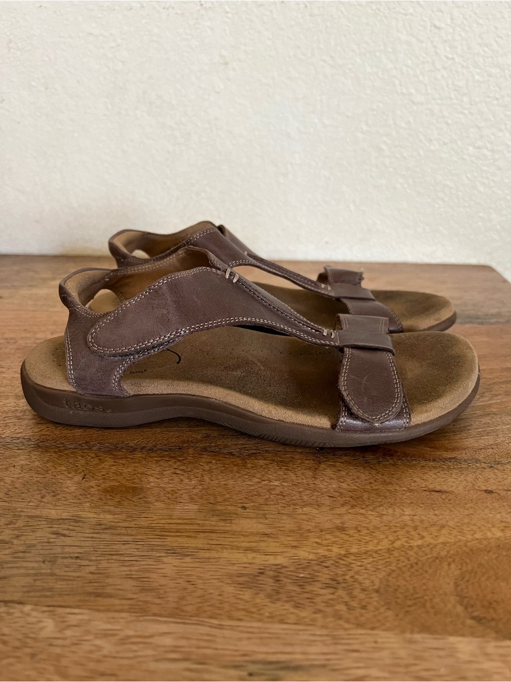 Taos The Show Espresso Sandal Size 6